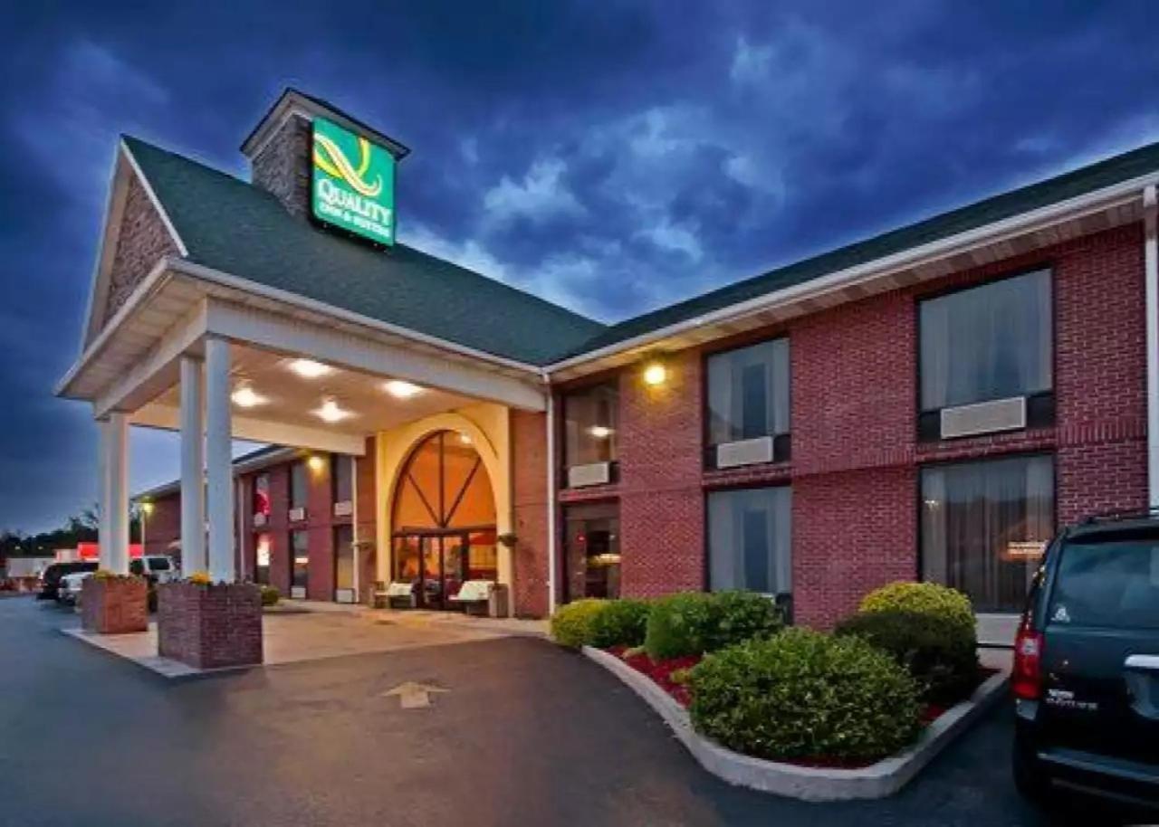 Quality Inn & Suites Somerset Exterior photo